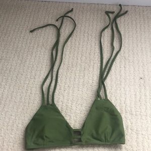 Beach Babe olive green top size small